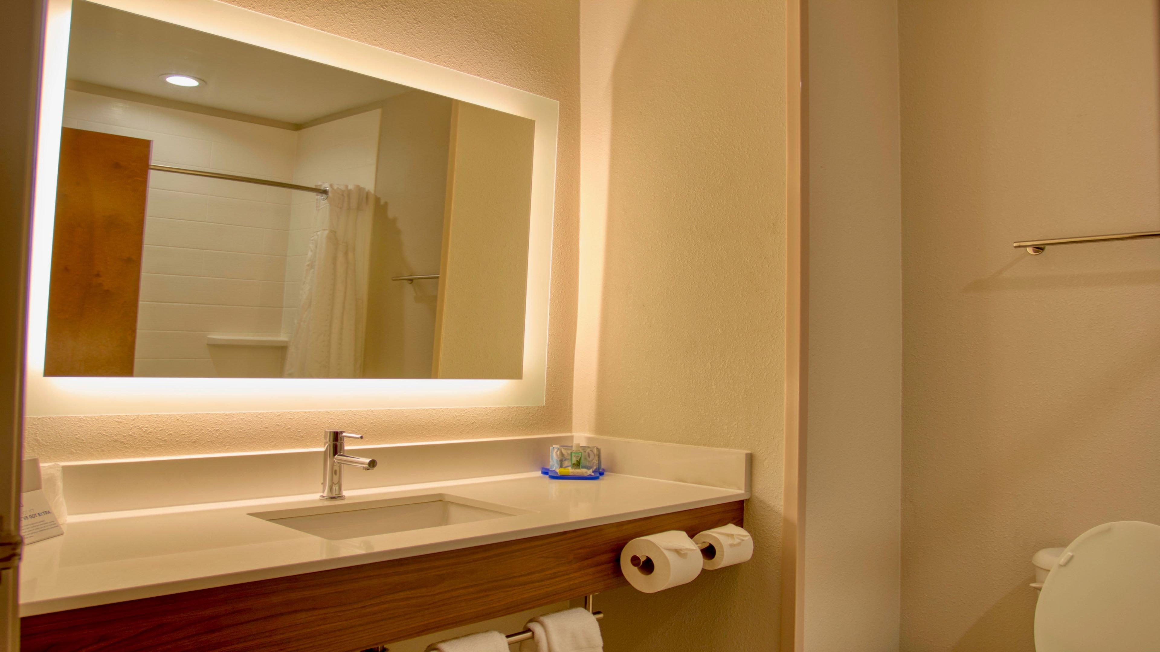 Holiday Inn Express Hotel & Suites Byram By Ihg Buitenkant foto