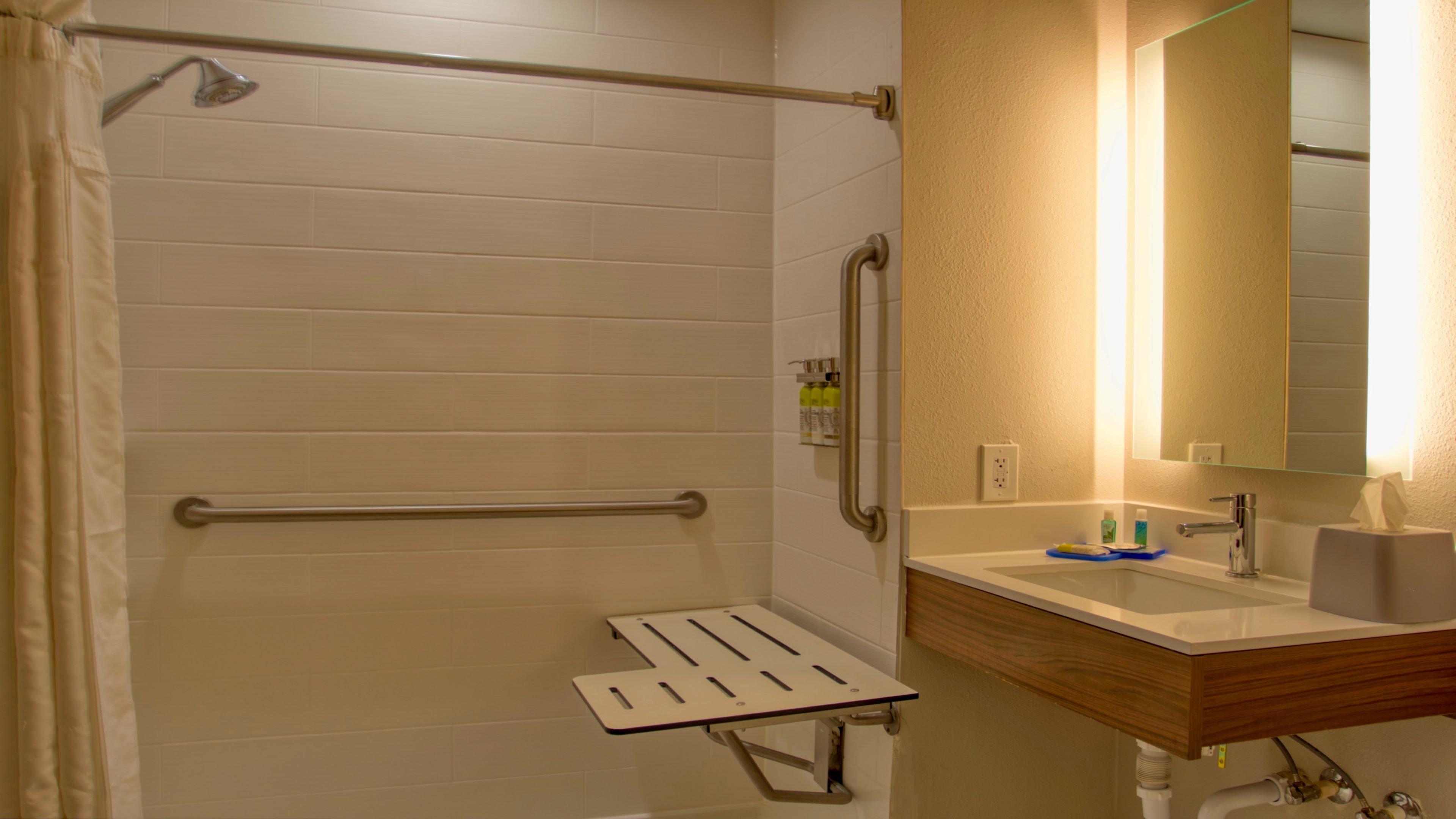 Holiday Inn Express Hotel & Suites Byram By Ihg Buitenkant foto
