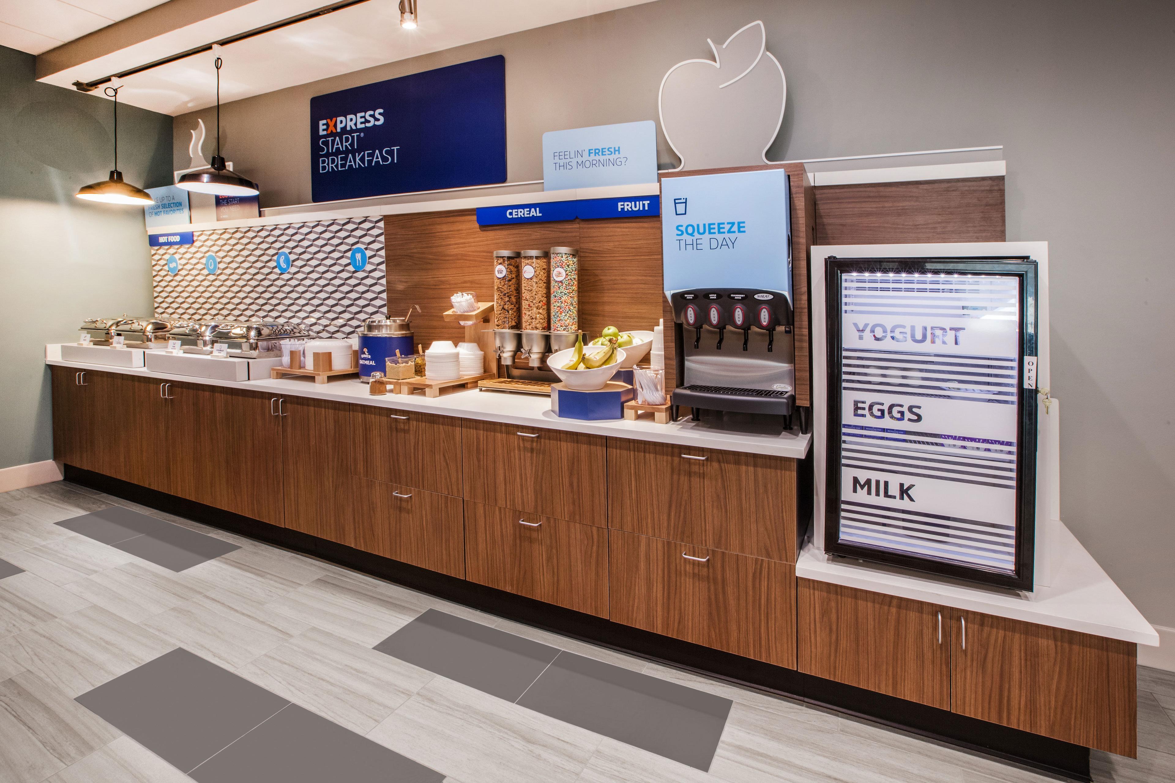 Holiday Inn Express Hotel & Suites Byram By Ihg Buitenkant foto